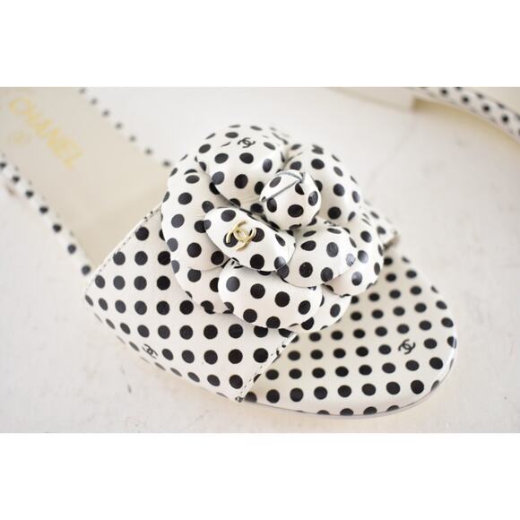 Chanel 24P Black White Camellia Flower Polka Dot CC Logo Mule Slide Sandal 38 - Picture 6 of 15